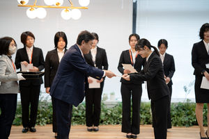 2026入社式02 (1).jpg